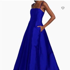 Vera wang Elegant Blue Evening Gown mother of bride or groom dress
